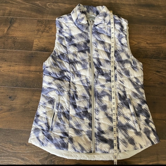 Athleta Puffer Goose Down Altitude Vest Size Large - Picture 2 of 11